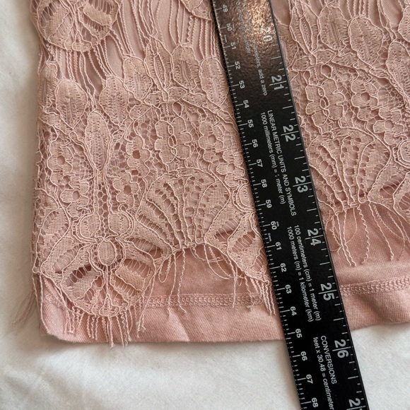 NWOT - MAURICES Size Large Set of 2 Lace Sleeveless Tops in Rose and Off-White - Picture 14 of 14